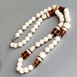 Vintage Rootbeer Lucite Beads Long‎ Necklace 30" Inches Vintage Plastic RARE
